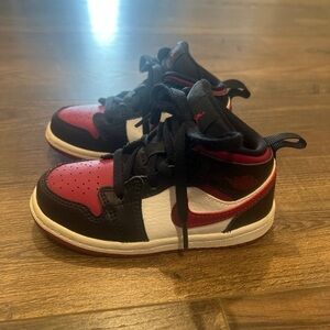 Toddler Jordan 1 MID Casual Shoes - Size 8c